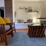 De By Sunny Deluxe بيت للعطل تافيرا