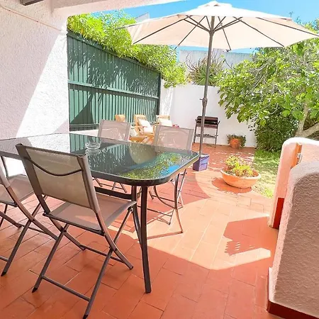De By Sunny Deluxe Holiday home *