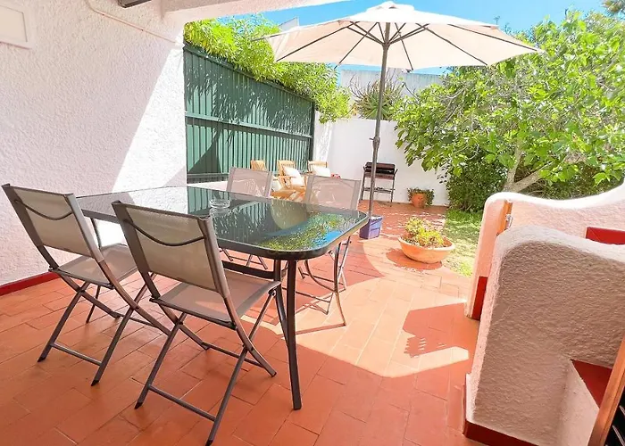 De By Sunny Deluxe Holiday home *